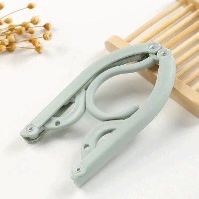 Cintre-pliant-bleu-lagon