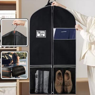 Housse-pour-vetement-transportable avec-poignée-pour-se-simplifier-la-vie