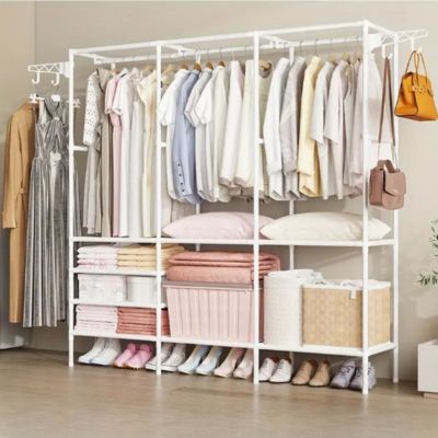 Penderie-Dressing-ouvert-pour-studio- contemporain