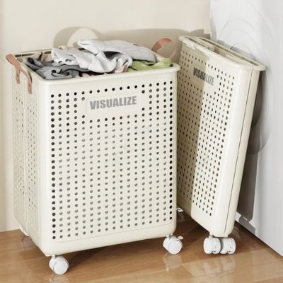 bac a linge remplit vêtement replie vide côté mur étroit