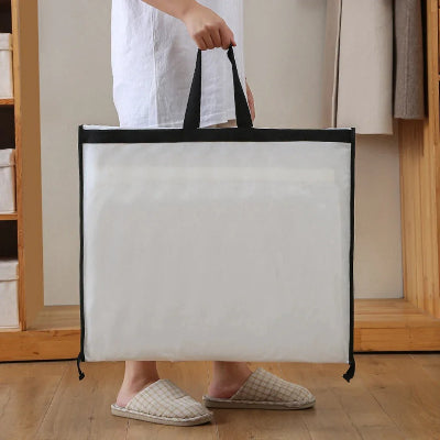 housse de vêtement pliée tenu femme poignée renforce chambre