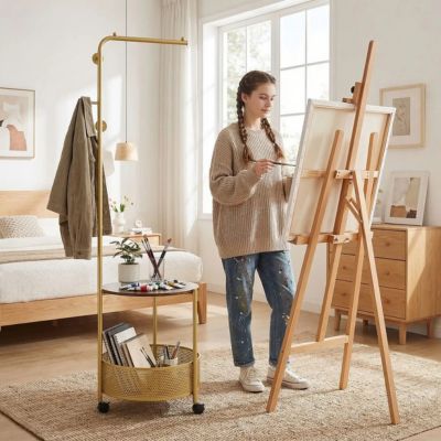 adolescente a cote chevalet chambre dressing