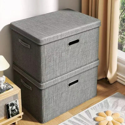 boite de rangement pour vetement gris empile chevet fenêtre