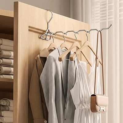 cintre metal accroche porte armoire