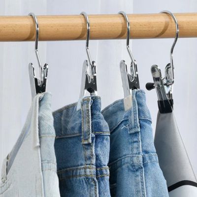 cintre pince simple facile utilisation un crochet une pince