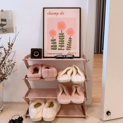 étagère a chaussures rose pastel structure forme z