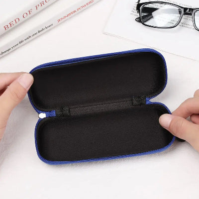 étuis à lunettes violet ouvert