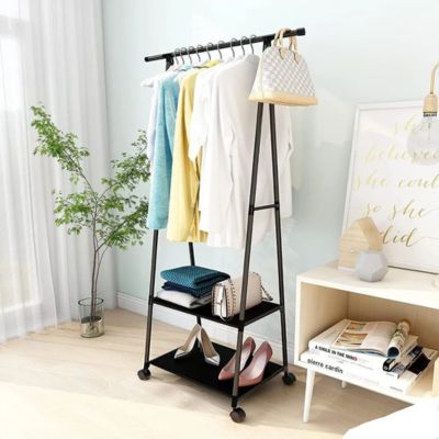 portant vêtement ado sur roulettes porte vêtements pratique et design