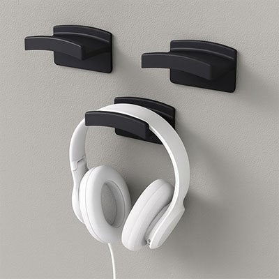 porte casquette noir fixe au mur suspendu casque
