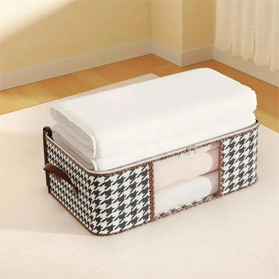 sac de rangement ouvert rempli couette