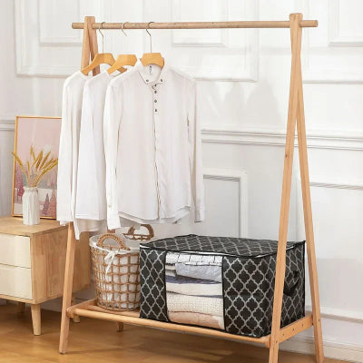 sac de rangement vetement pose portant vetement bois