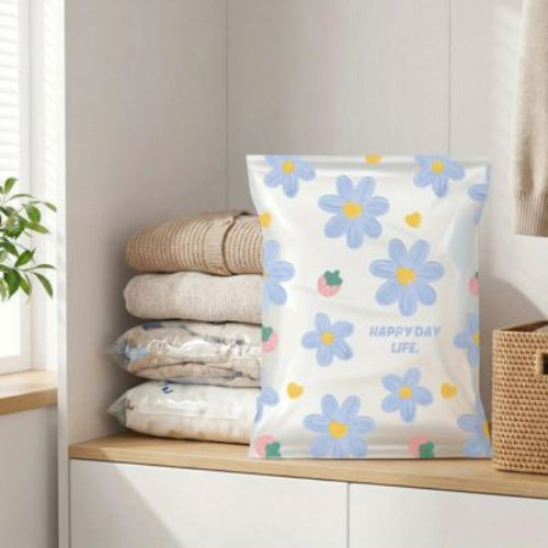 sac sous vide vetement près pile vêtement étagère