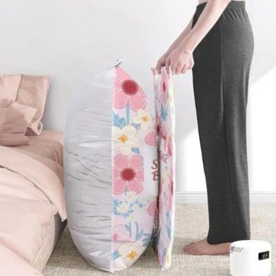 sacs pour vêtements sous vide avant après compression