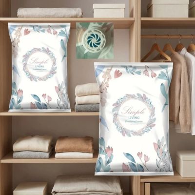 sacs pour vêtements sous vide posé dressing