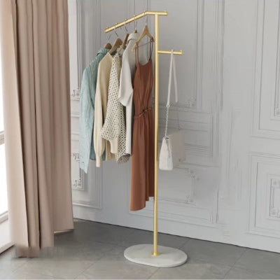 valet de chambre doré chemise robe veste pantalon sac chambre