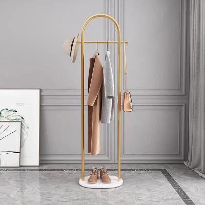 valet de chambre premium aspect luxe suspendu vêtements accessoires