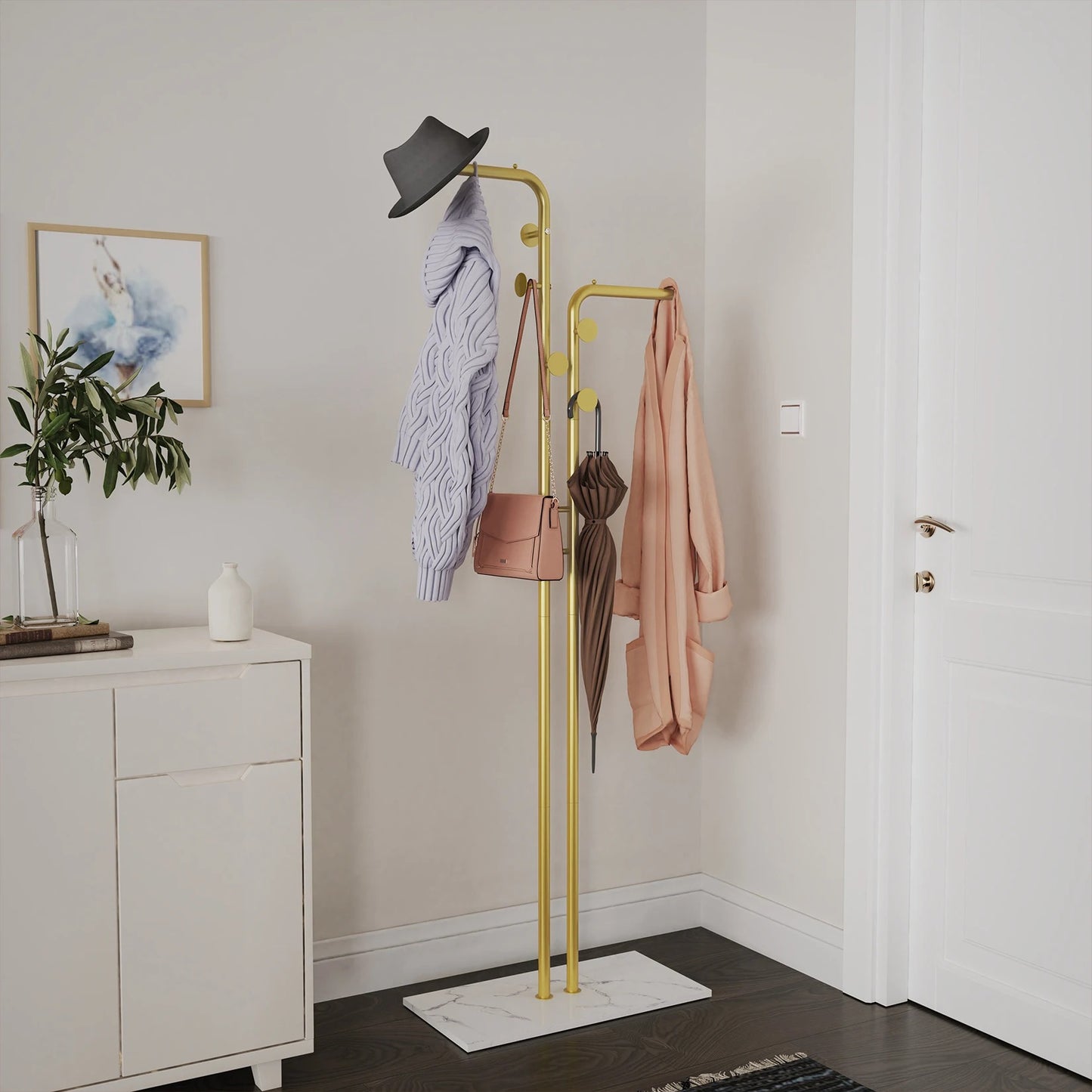 valet de chambre veste suspendu chapeau sac a main parapluie 
